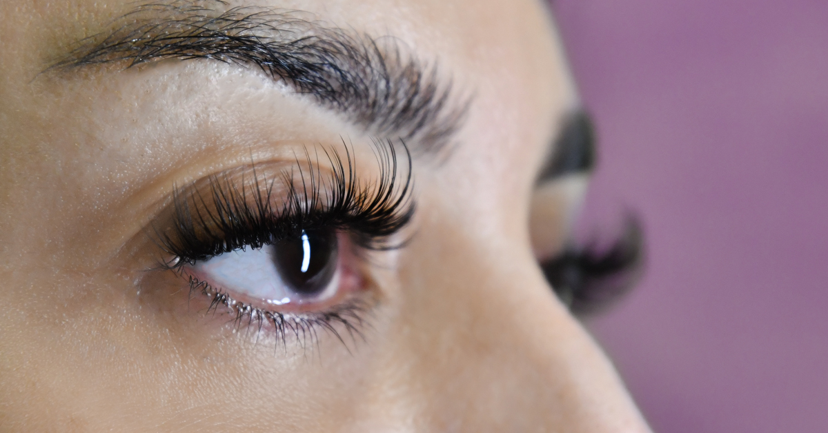 5 Tips To Make Your Eyelash Extensions Last Longer